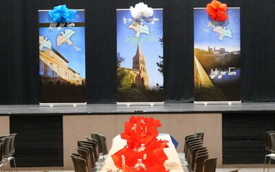 Récap Photos: Aprés midi récréatif au forum avec le spectacle: LES AMIS DE LA CHANSON.